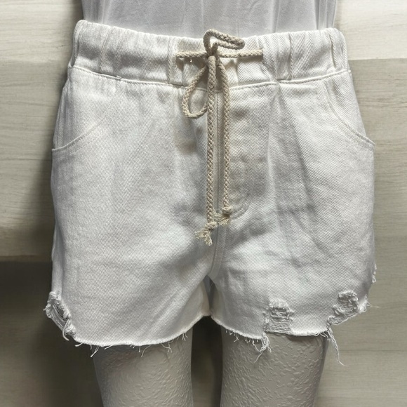 Wish List White denim jean shorts, distressed pull on w/ draw string, size S - Picture 1 of 4